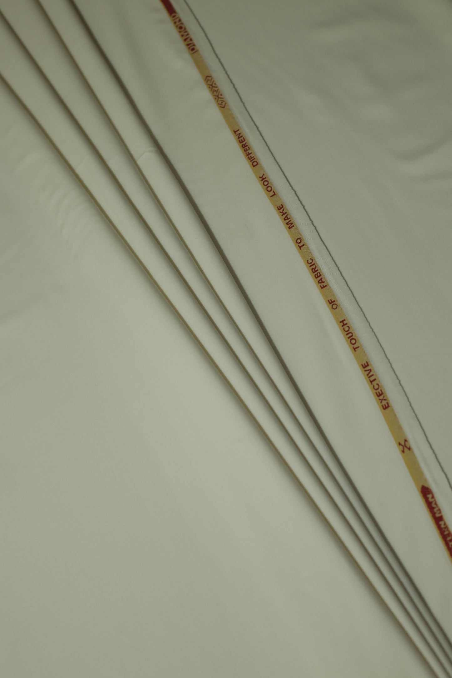 White Washing Wear Unstitched Suit – 470 GSM | Sahab Jee