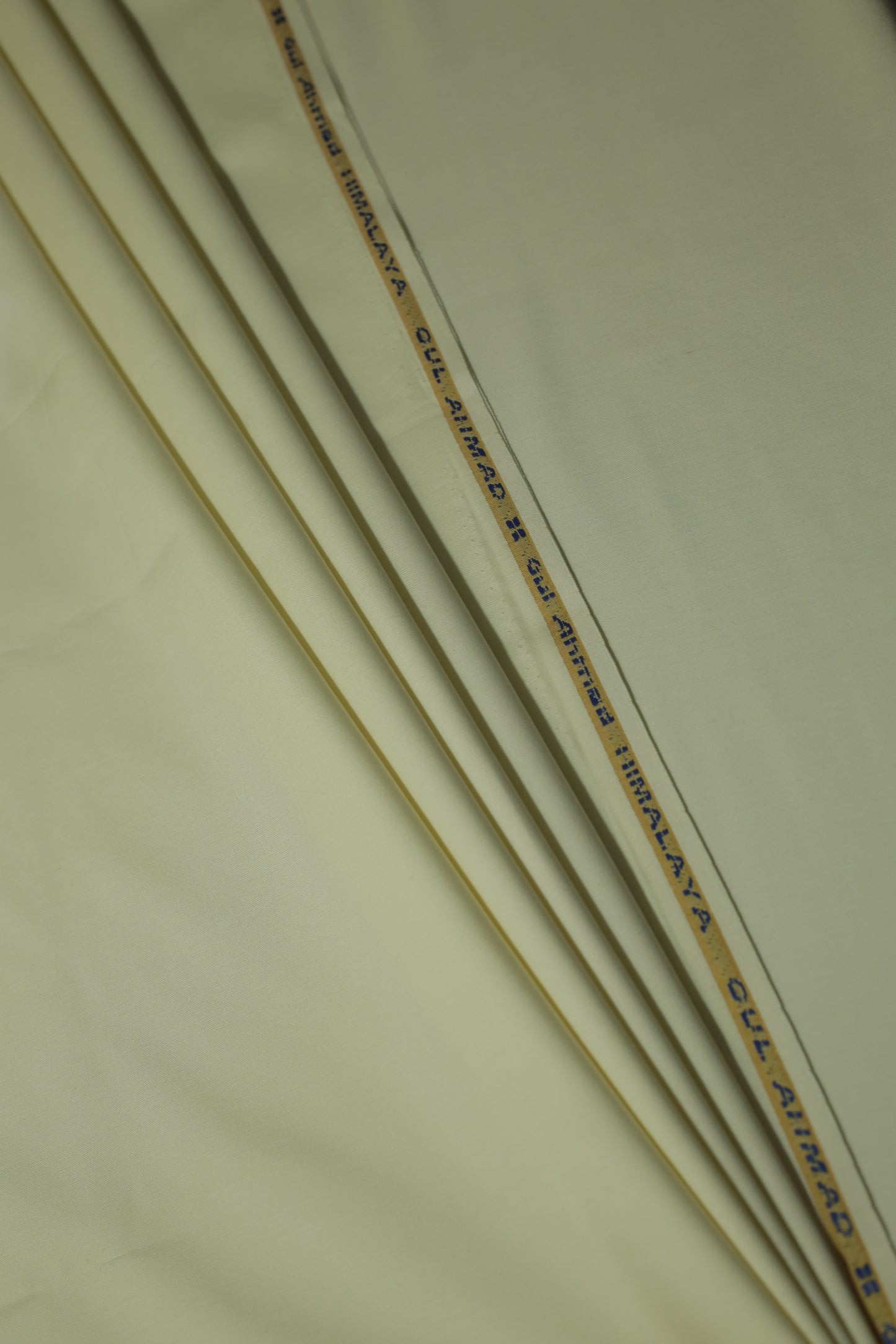 Off White Washing Wear Unstitched Suit – 250 GSM | Sahab Jee