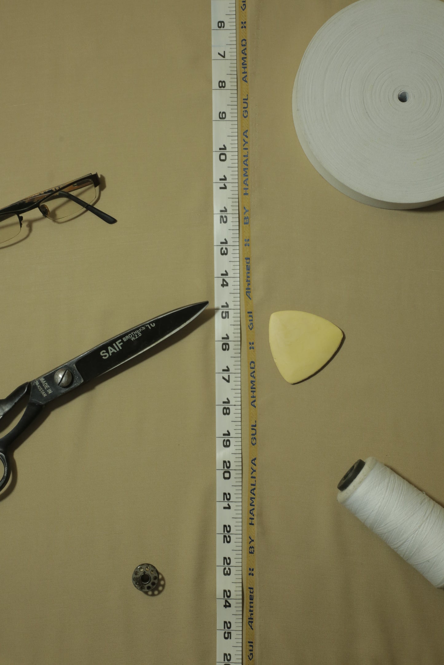 Off White Boshki Unstitched Suit – 400 GSM | Sahab Jee