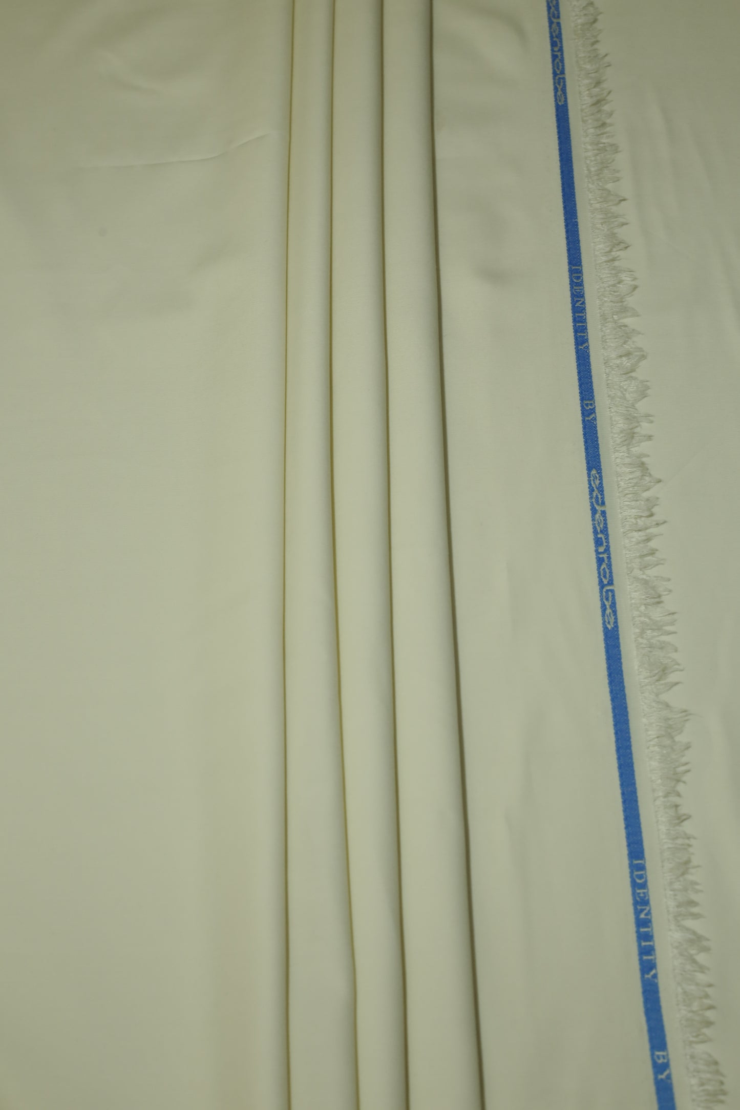 Off White Boshki Unstitched Suit – 400 GSM | Sahab Jee