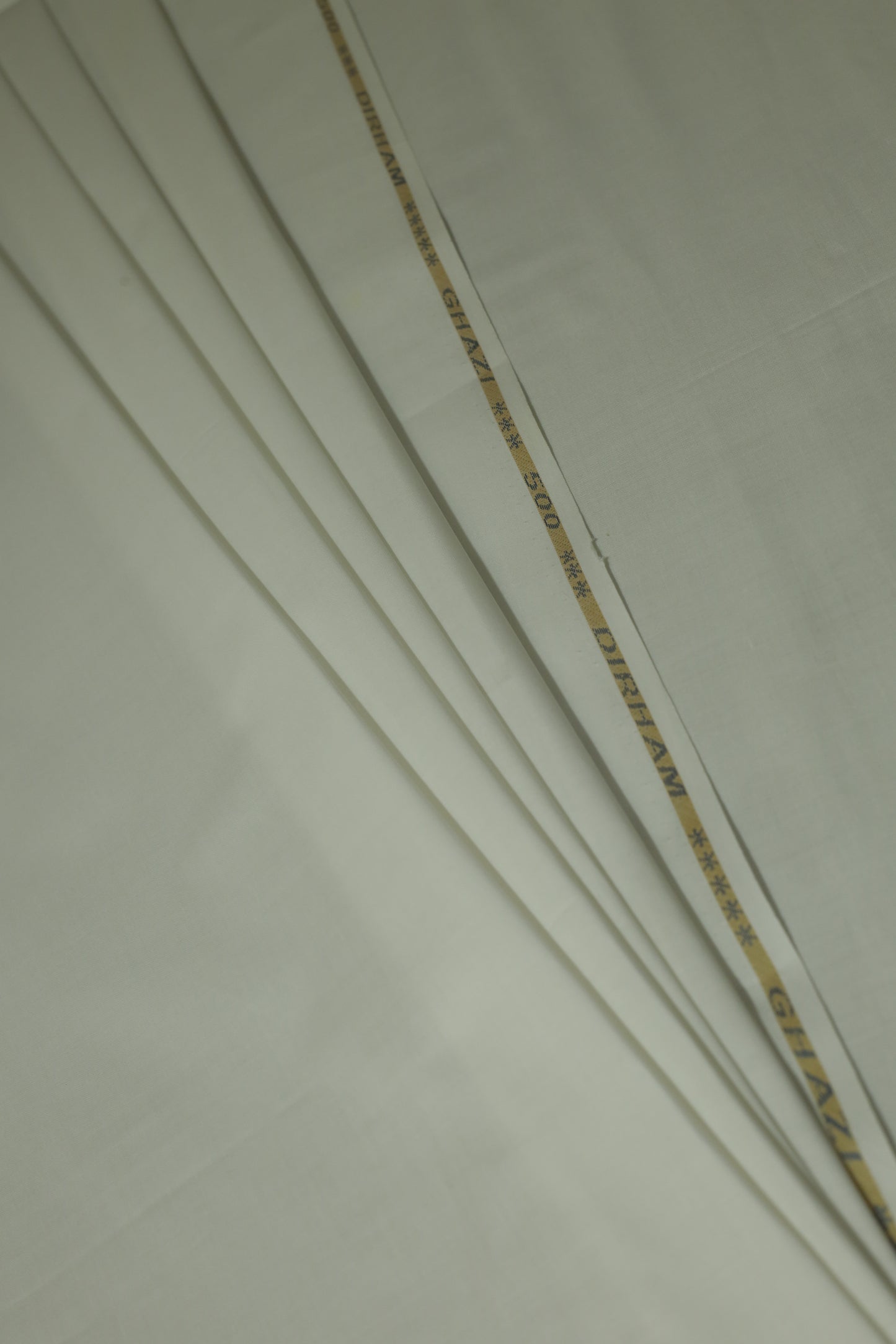 White Cotton-Polyester Unstitched Suit – 245 GSM | Sahab Jee